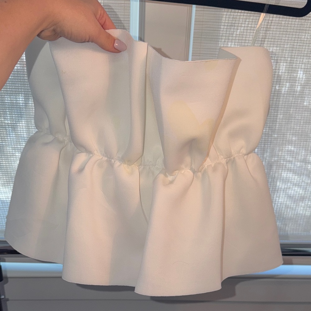 Cloud Ten White Sleeveless Peplum Top